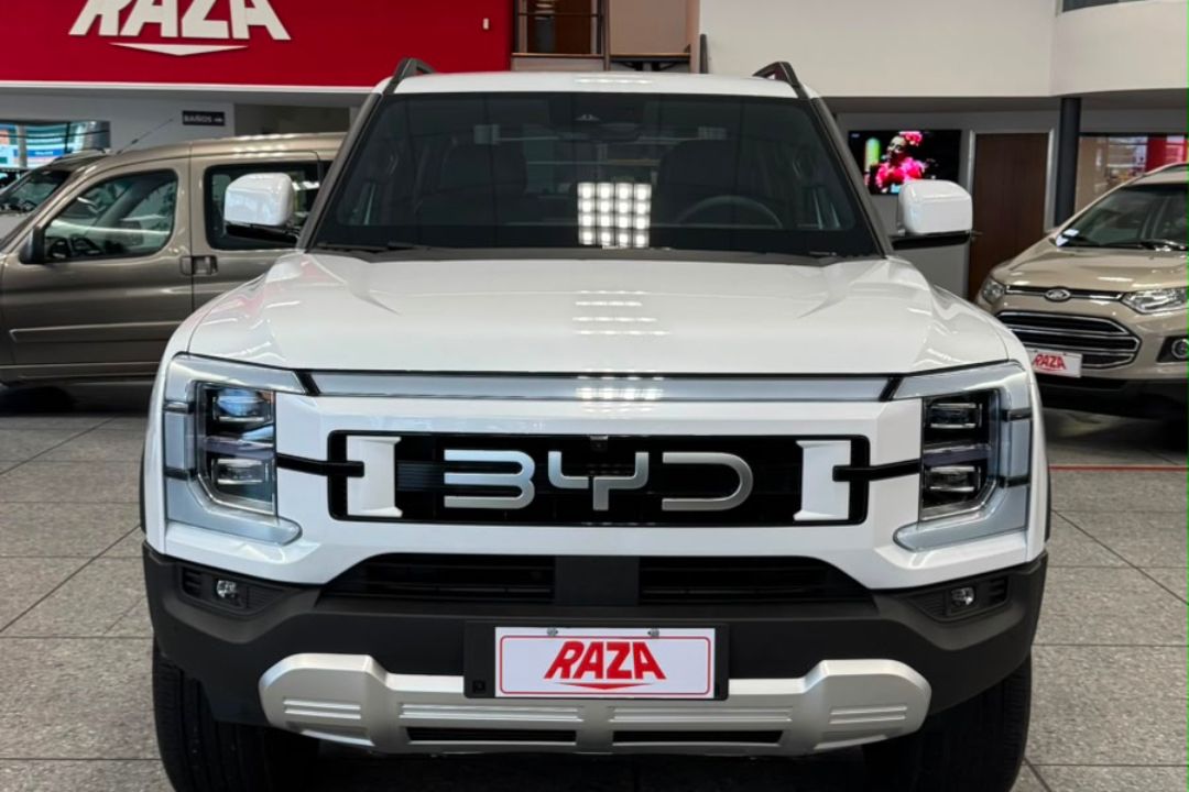 foto- BYD-SHARK