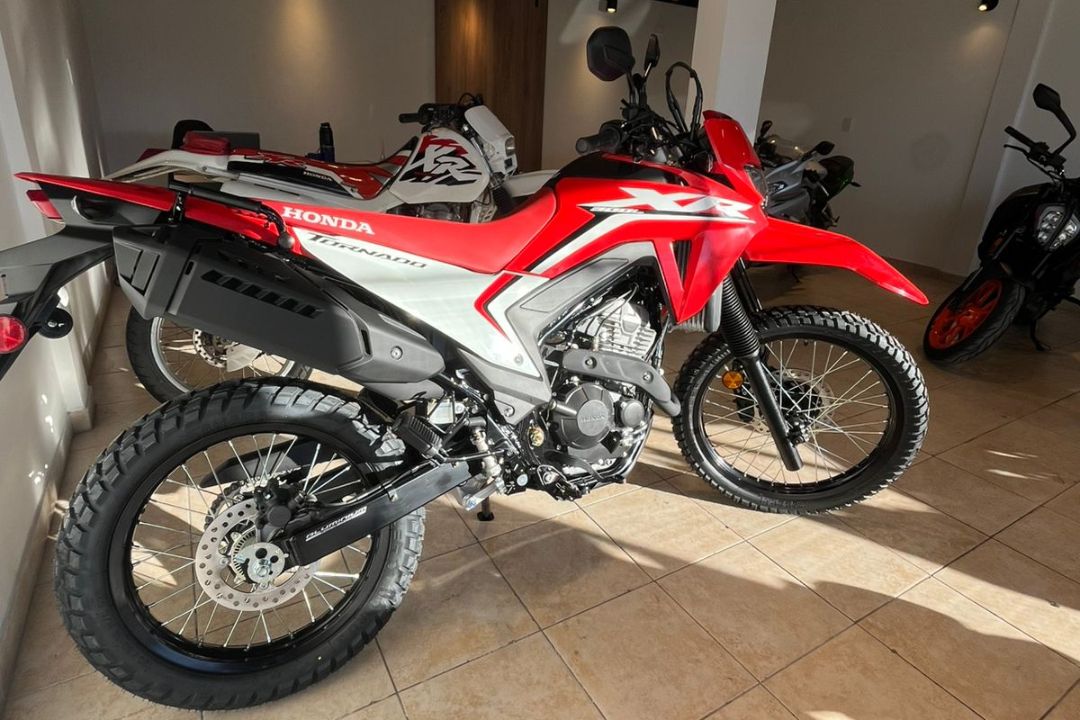 foto- HONDA MOTOS-ENDURO